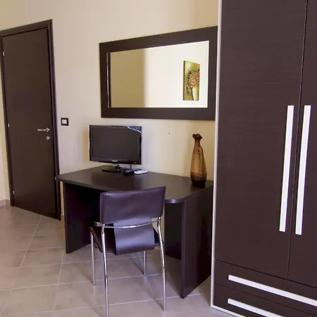 La Porta Accanto Bed & Breakfast