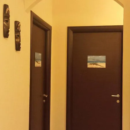 La Porta Accanto 3*